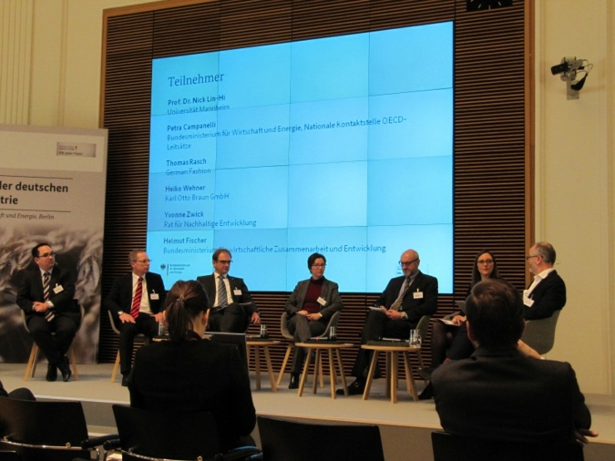 Impressionen: Forum 2 - CSR / Moderation Rainer Schlatmann, Journalist