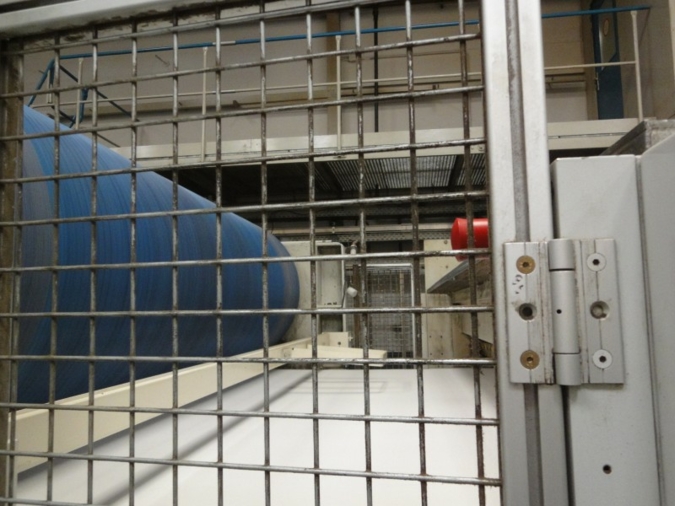 Durch die spezifische Konstruktion des Heizgurts verursacht der Leim bisher keine nennenswerten Verschmutzungen am Band