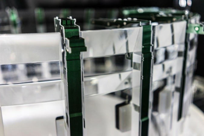 Groz-Beckert präsentiert „gläserne“ Strick- und Wirkmaschinen Photos: Groz-Beckert