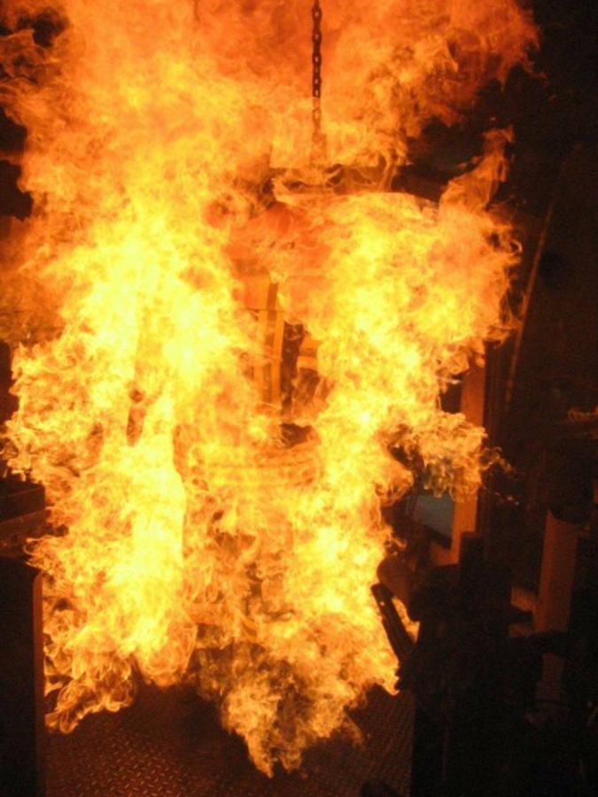 Die graphenbasierten Textilien werden nach DIN-Norm, auf Beständigkeit gegenüber Hitze, Flammausbreitung, Zugfestigkeit, Berstdruck und Weiterrei...