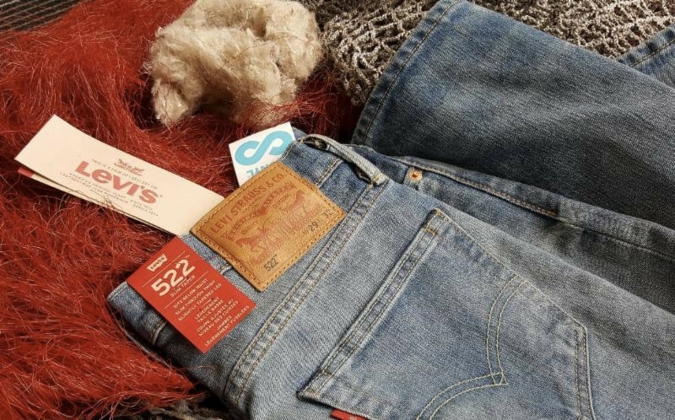 Levis setzt künftig auf Econyl und damit auf recyceltes Nylon, das aus Abfallprodukten, wie Fischernetzen oder alten Teppichen gewonnen wird (Phot...