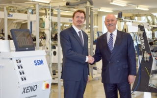 Auch weiterhin Hand in Hand: Dr. Maccabruni und E. Maurer (Photo: SSM)