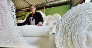 Großvolumige Abstandsgewirke von Pfand Photo: W. Schmidt