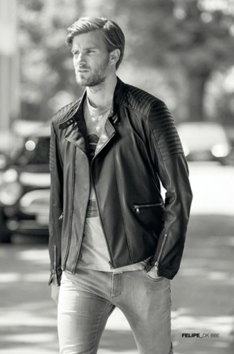 Modell Felipe (Kollektion FS 2016), Qualität DK (Lammnappa), Biker Photo: Werner Christ