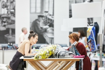 Die VIEW ermöglicht mit ihrer konzentrierten Arbeitsatmosphäre den wichtigen und intensiven Austausch von Industrie und Marken, der für die Entw...