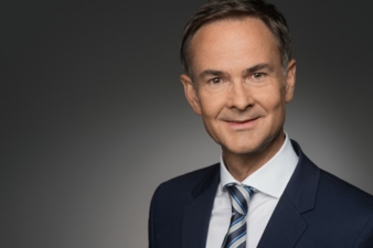 … und HDE-Geschäftsführer Kai Falk standen dem Bündnis für nachhaltige Textilien bislang kritisch gegenüber Photo: HDE