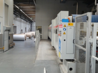 Die Gewebekonstruktion aus Polyester, Aramid und Bronze kombiniert umfassenden Schutz vor elektrostatischer Aufladung mit konstant gleichbleibenden...