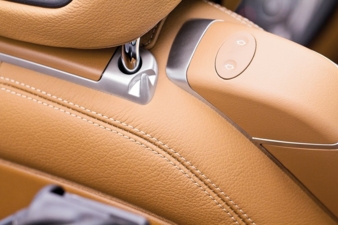 Leder perfekt genäht